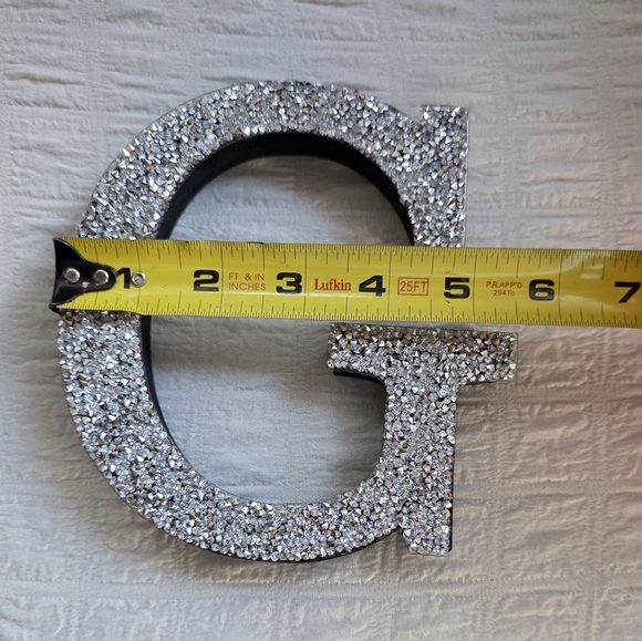 Sparkling Silver Letter G Decor - Picture 3 of 4